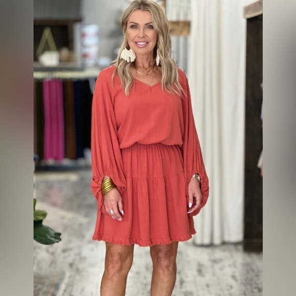 Umgee Brick Linen Long Puff Sleeve Cinched Waist Ruffle Hem Dress Size Small - Picture 10 of 10